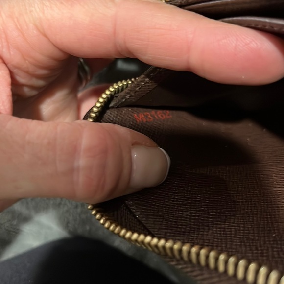 Louis Vuitton Damier Ebene zippy wallet - Picture 14 of 16